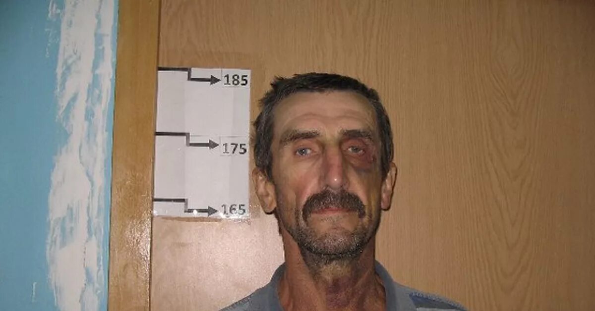 Усатый отчим