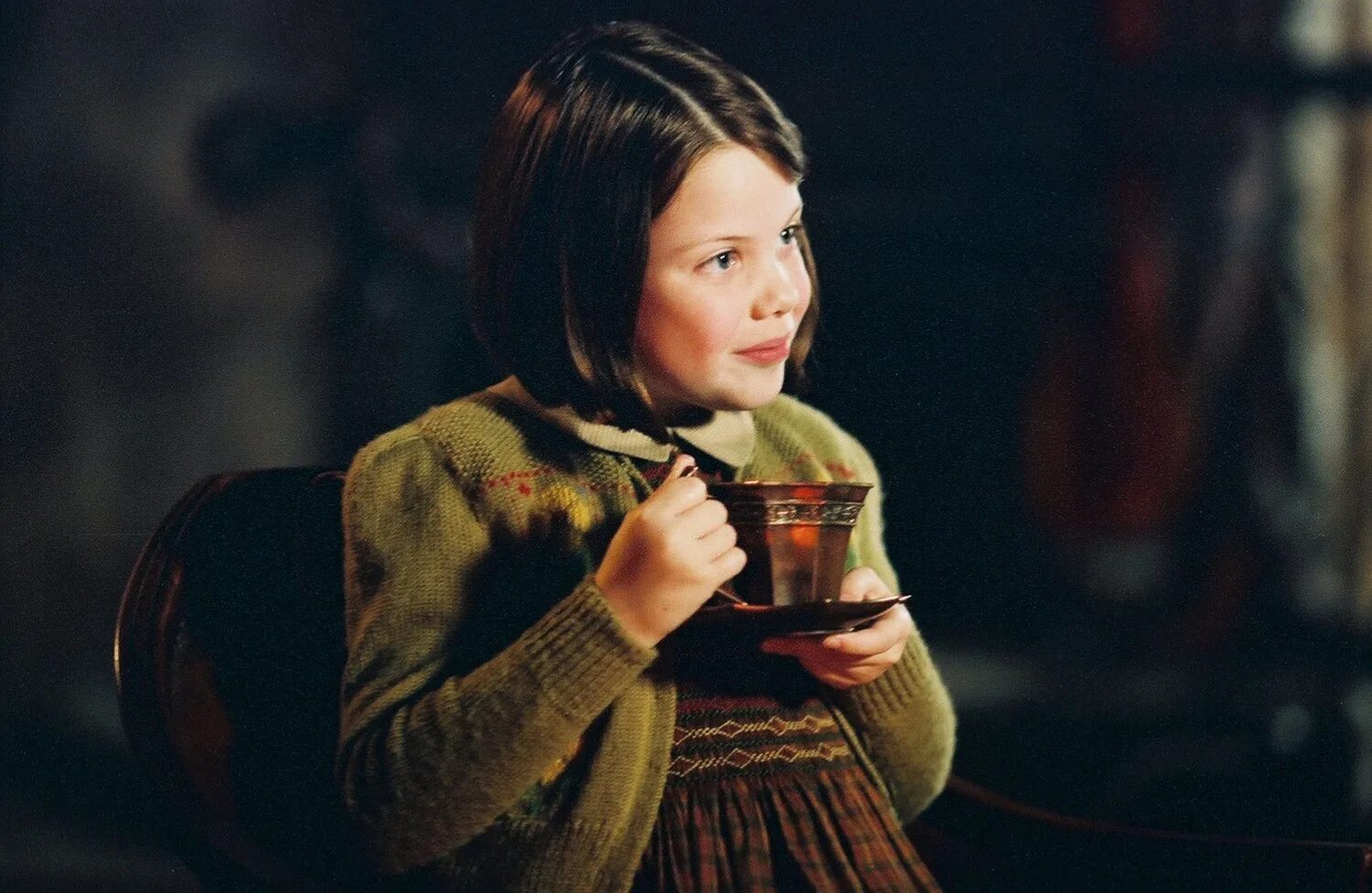 нарния с субтитрами. люси певенси хроники нарнии 1. уильям моусли хроники нарнии. нарния 1 часть. нарния люси певенси.