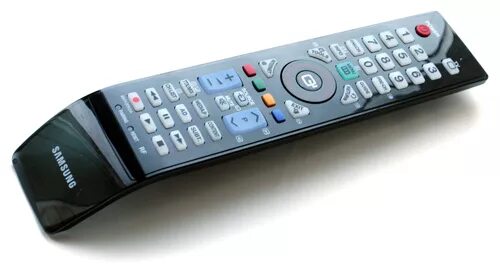 Ue 8000. Ue-46b8000. пульт самсунг металлический. телевизор с железным пультом. у каких моделей тв металлические пульты samsung.