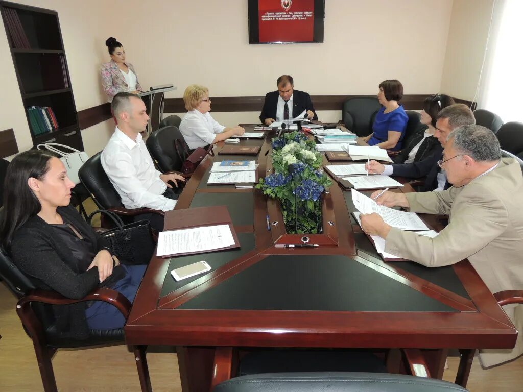 президент адвокатской палаты республики адыгея. адвокатская палата северной осетии. адвокаты республики адыгеи. адвокатская палата республики калмыкия официальный сайт. мерзакулова нури аслановна.