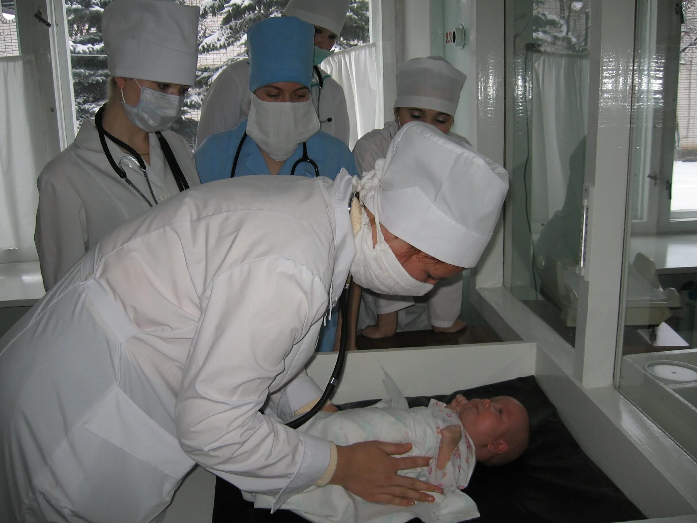 Курсы медсестры. Акушерское дело колледж. Медицинский колледж лечебное дело. Мед колледж тирасполь акушерство. Лечебное дело акушерское дело.