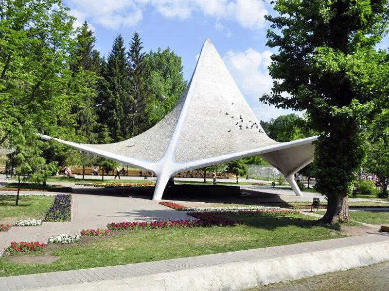 Харьков яры. Дробицкий яр евреем в харькове. Саржин яр харьков. Форелевое озеро саржин яр. Харьков яры.