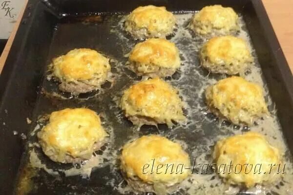 Стожки с картошкой. Мясные стожки. Стожки из фарша в духовке рецепты. Мясные стожки в духовке. Стожки из фарша в духовке с макаронами.