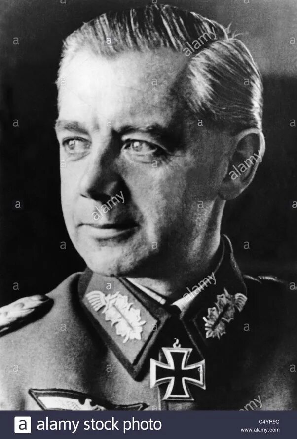 Вальтер венк немецкий генерал. Генерал венк 1945. Вальтер венк немецкий генерал. Эрвин вицлебен. Генерал венк 1945.