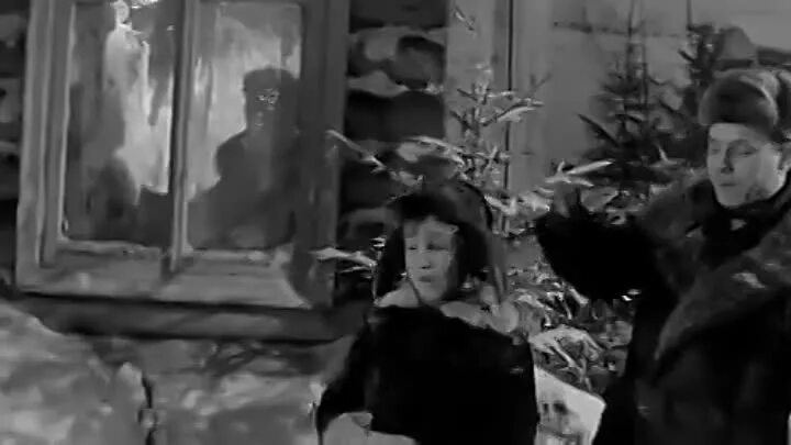 Клен девчата. Девчата - старый клен. Фильм девчата сан саныч. Николай погодин девчата. Старый клён из к/ф девчата.