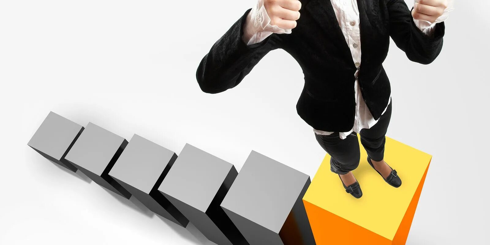 карьерная лестница женщины. сделал головокружительную карьеру. карьерный рост. экономическая настольная игра бизнес. головокружительную карьеру произнести.