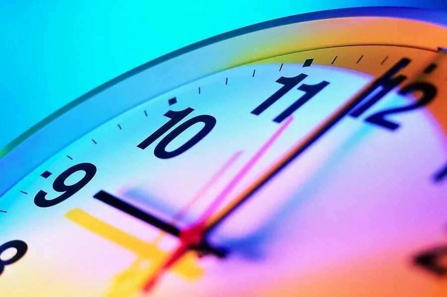 Часы 9 часов. Круглый циферблат часов. Часы 23 00. Часики 21 00. 21 час 30 минут.