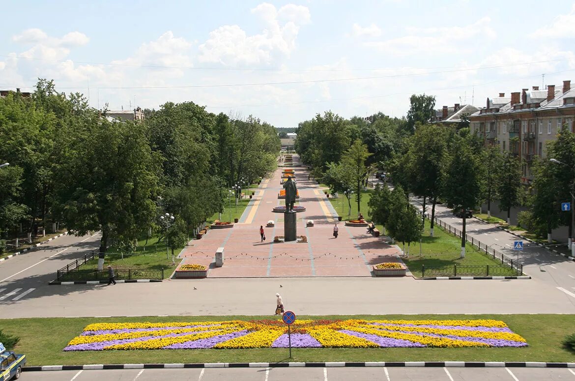 Москов обл г жуковский. Жуковский город. бульвар маяковского жуковский. площадь город жуковском. жуковский город наукоград.