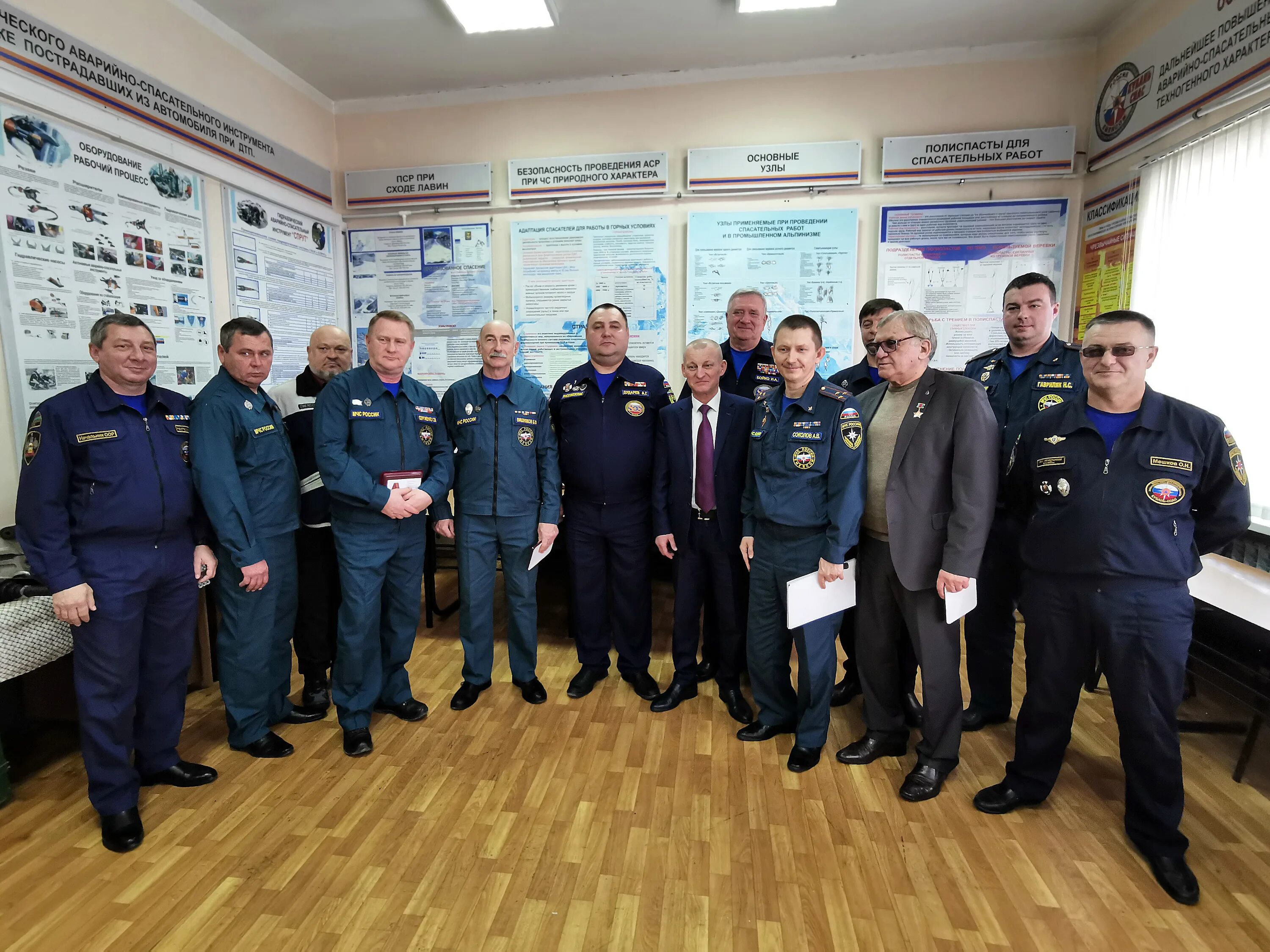 Сыктывкара. Старцев валерий начальник удмуртской службы спасения. Асф мчс. Аварийно-спасательная служба мчс россии. Служба спасения удмуртской республики.