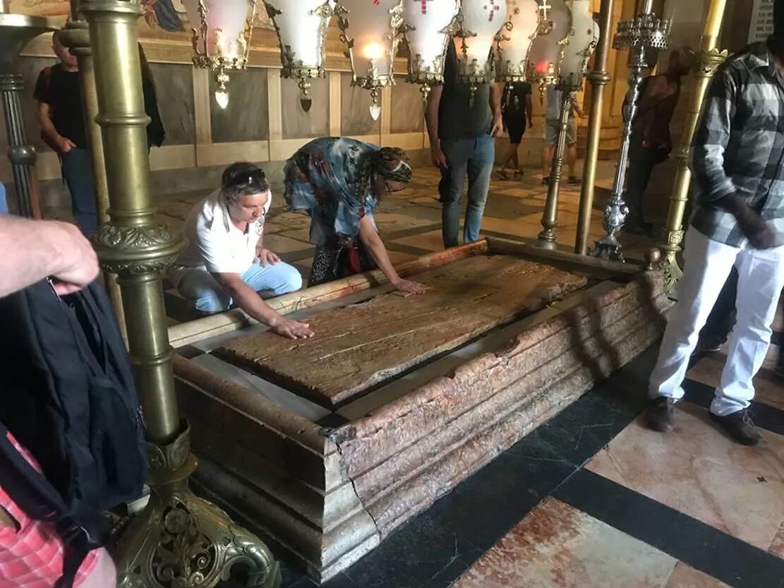 Константин пархоменко храм гроба господня. Виртуальная экскурсия в храм гроба господня, в израиле. Экскурсия иерусалим вифлеем. Храм гроба господня г иерусалим 🕌🛕. Гроб господень в иерусалиме кувуклия.