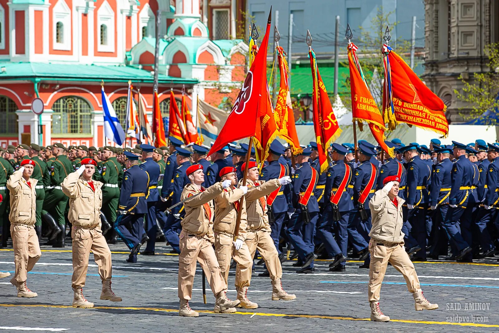 Парад 1 мая москва. Парад 9 мая 2023. Парад 9 мая Москва. Военный парад на красной площади. Парад Победы 2022 вооруженные силы.