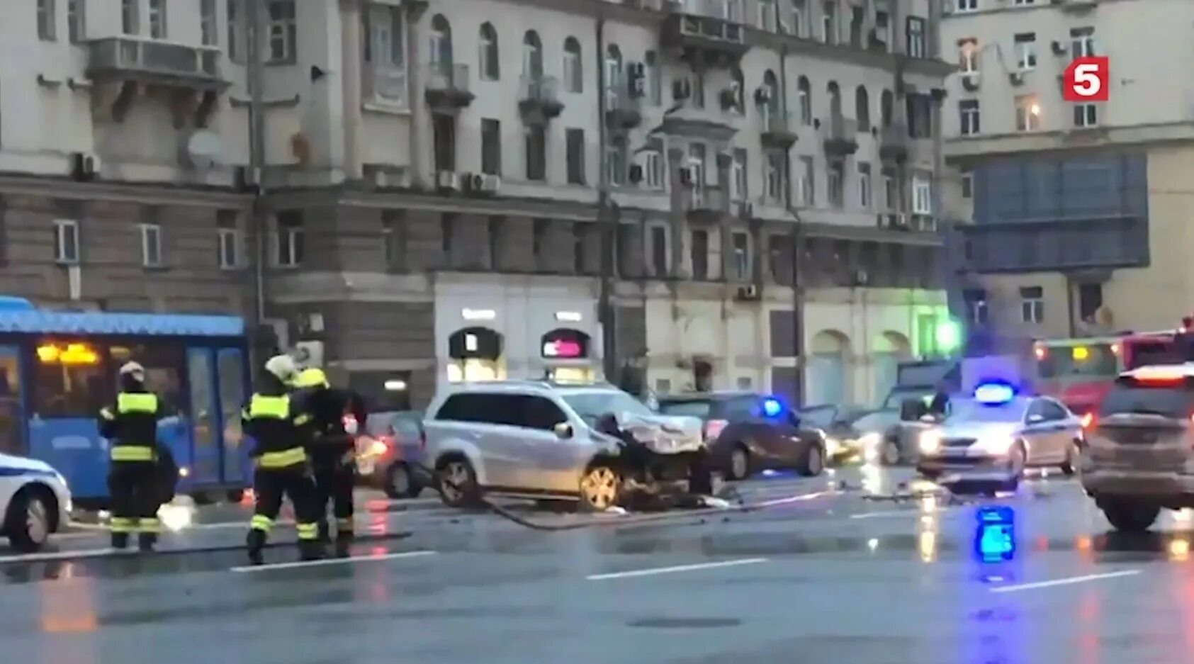 После аварии москве. ДТП на Кутузовском проспекте Саид Губденский. Саид ДТП Москва Кутузовский проспект.