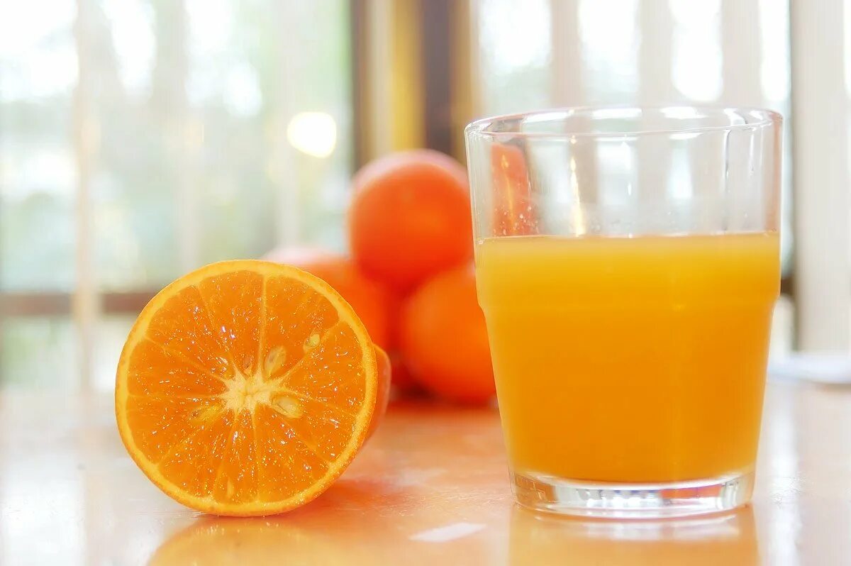Апельсиновый сок. Апельсиновый Фреш. Свежевыжатый апельсиновый сок. Апельсины для сока. Апельсиновый сок на завтрак