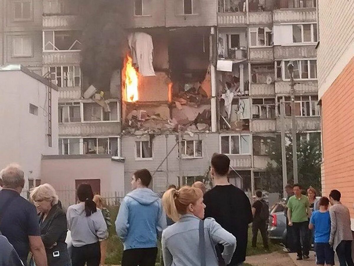 После взрыва в жилом доме. Взрыв газа Ярославль 2020. Взрыв в Ярославле 21 августа. Взрыв газа 2021 Ярославль. Взрыв в Ярославле сейчас 21 августа.