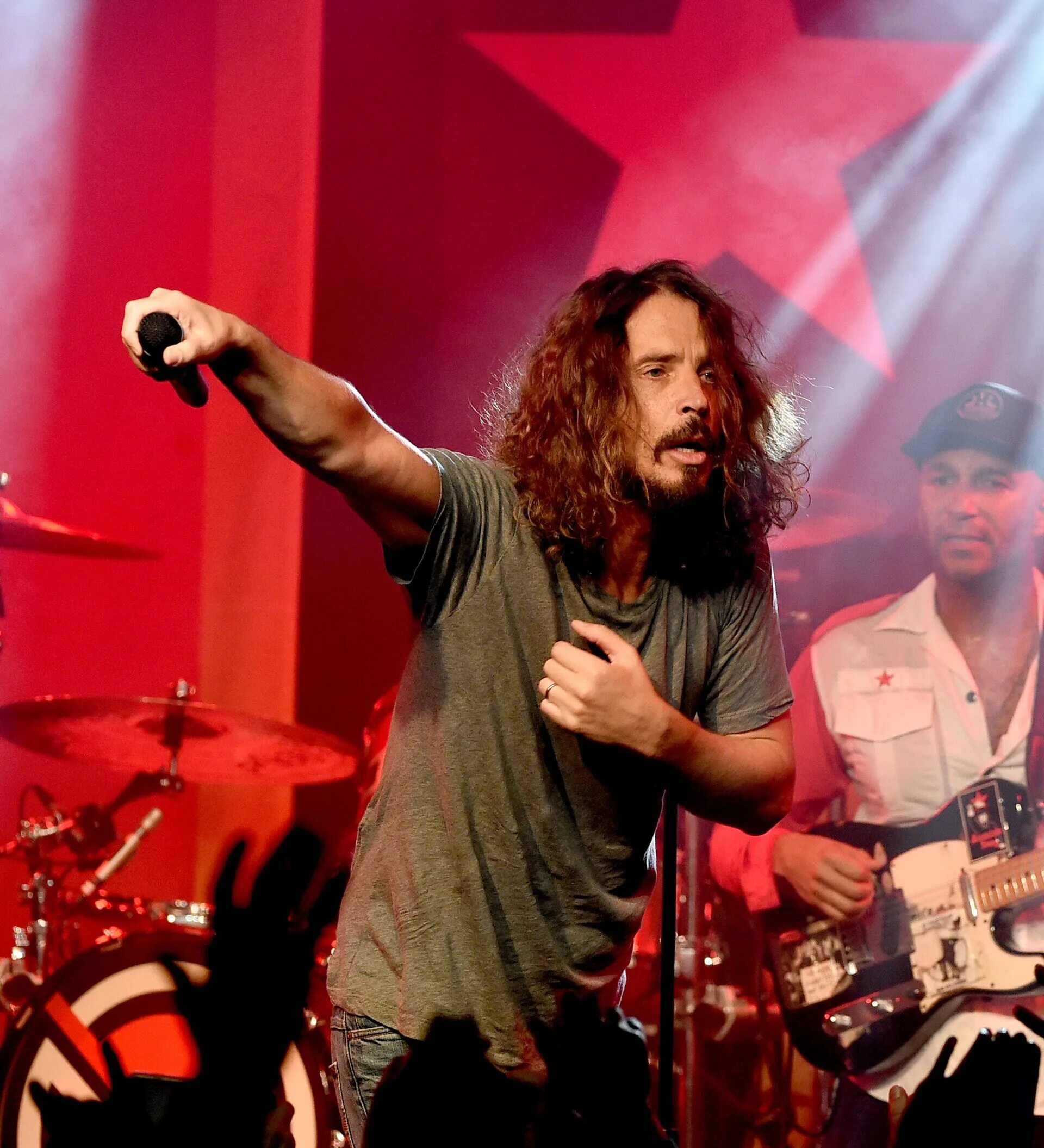 Рок умер песня. Группа Soundgarden. Крисс Корнелл на сцене. Balance presents:the Soundgarden. "Soundgarden" && ( исполнитель | группа | музыка | Music | Band | artist ) && (фото | photo).