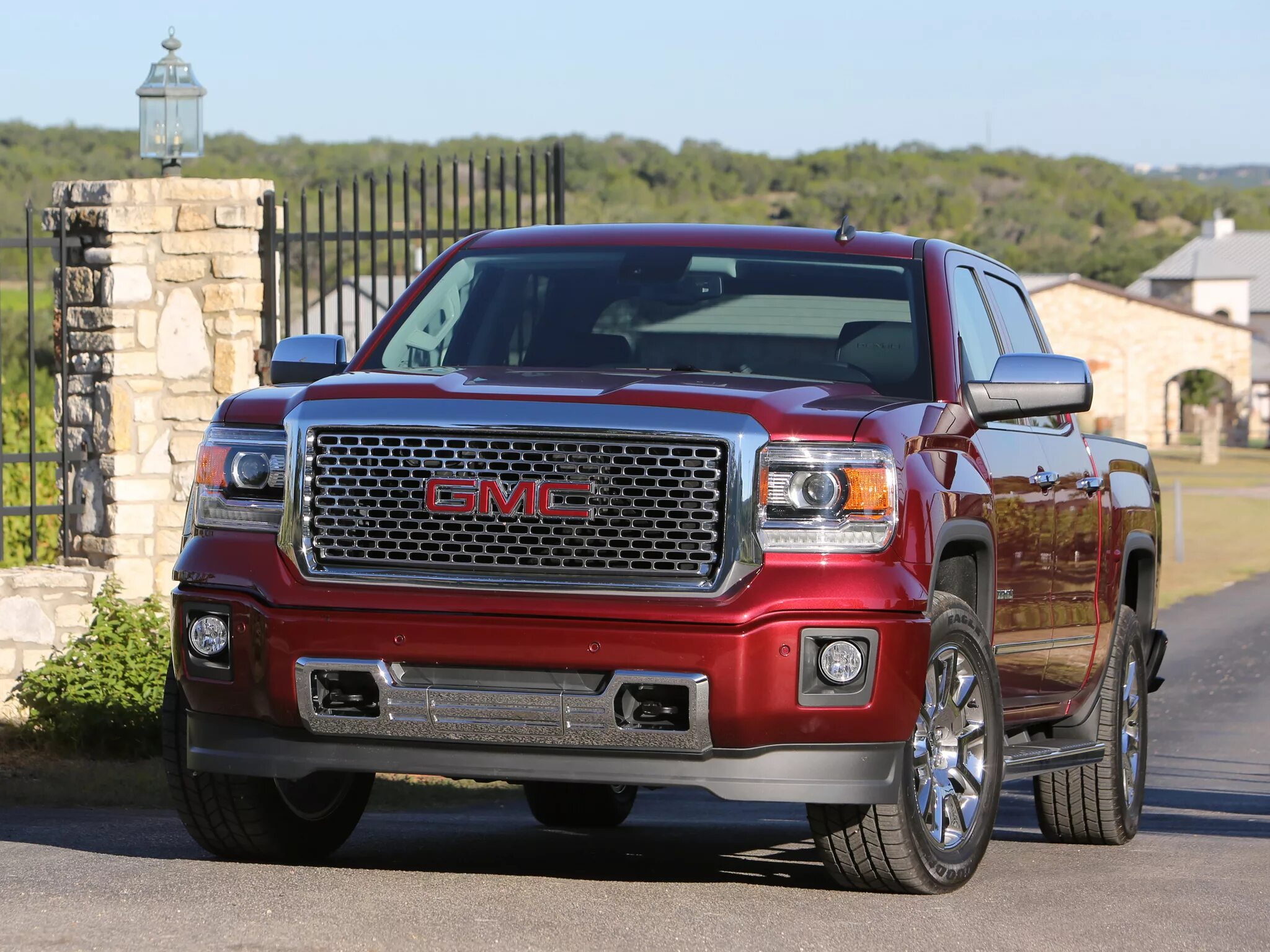 Gms машина. GMC Sierra Denali 2014. GMC Sierra Denali. 2014 GMC Sierra 1500. GMC Sierra Denali 2013.