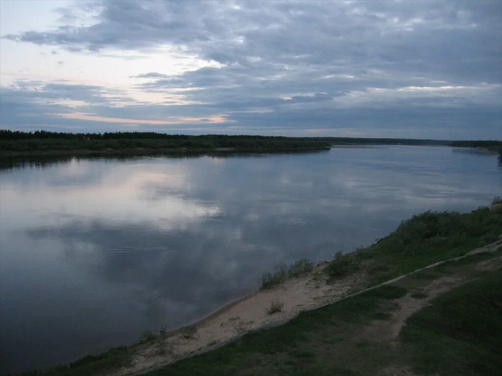 Вычегда сыктывкар режим. Река вычегда коряжма. река вычегда сольвычегодск. река вычегда архангельская область. вычегда слободчиково.
