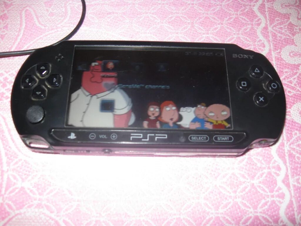 Псп без игр. PSP e1108. Портативная приставка ps1 PSP Nintendo. Игровая приставка PSP 2022. PSP-e1008 2c игры.