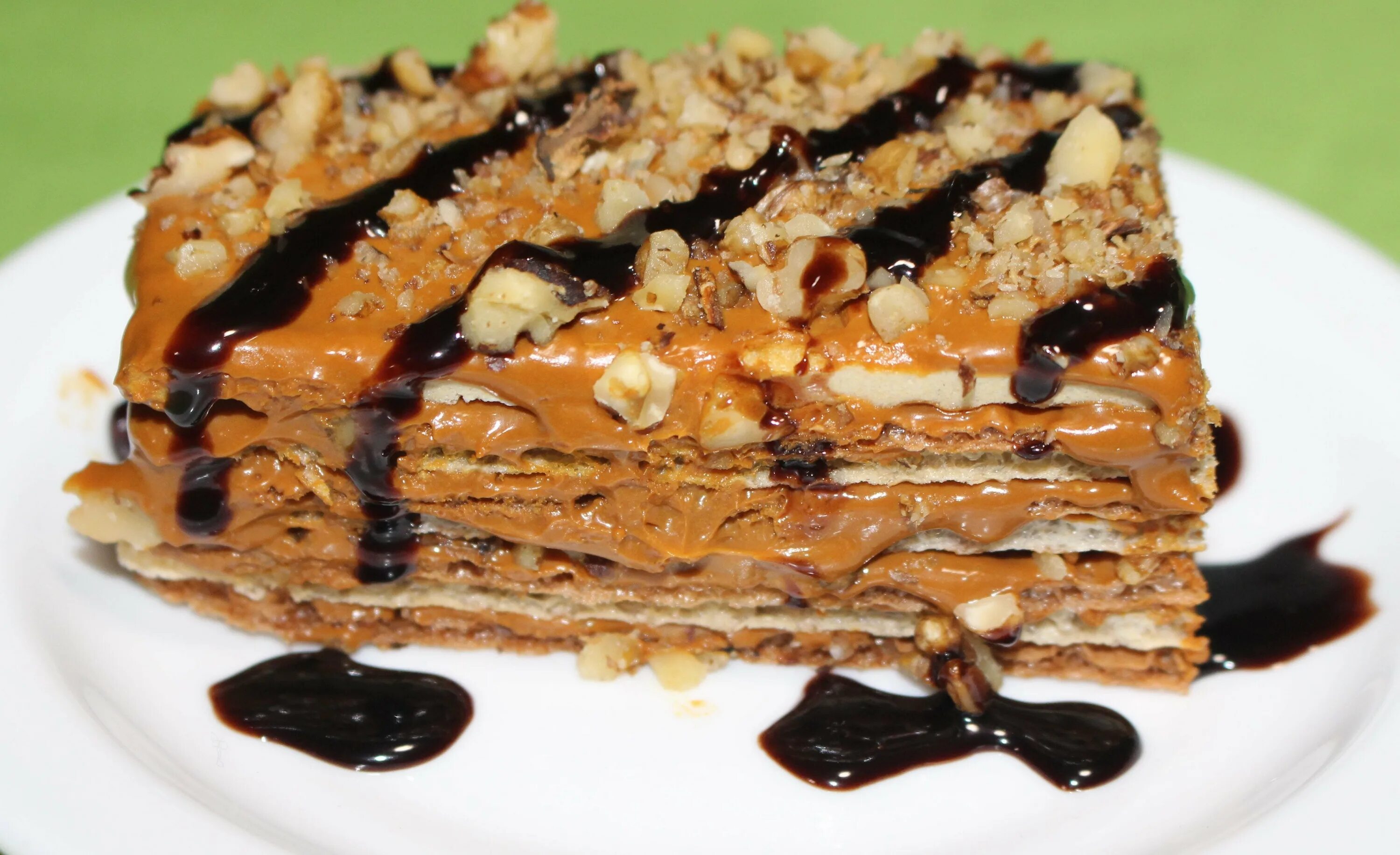 Торт слойка со сгущенкой. Торт изюминка. Кокосовые пирожные. Пирог к чаю. Заварные пальчики сгущенка 2кг /шнайдер/.