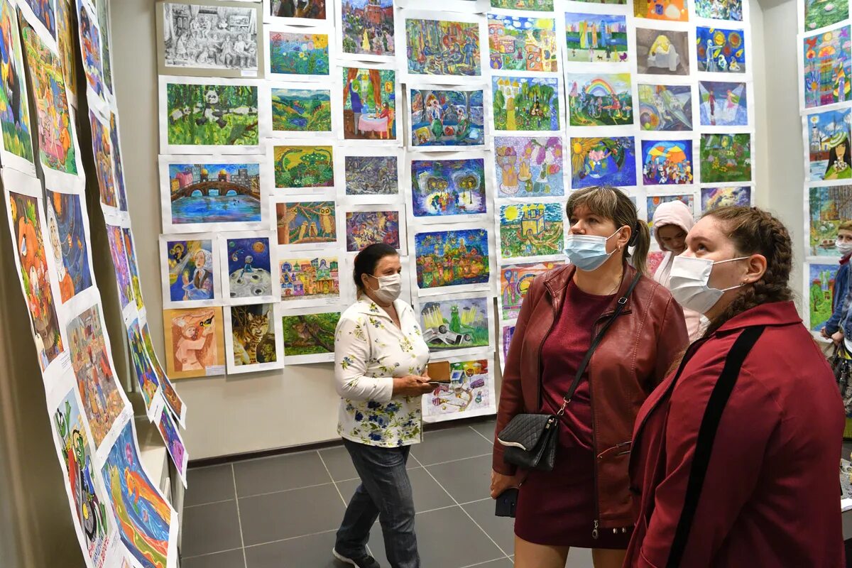 Стих видеть мир глазами ребенка. Благотворительный фонд детский мир. Мир глазами детей рисунки. Рисунок на тему детство. Итоги конкурса мир глазами детей.