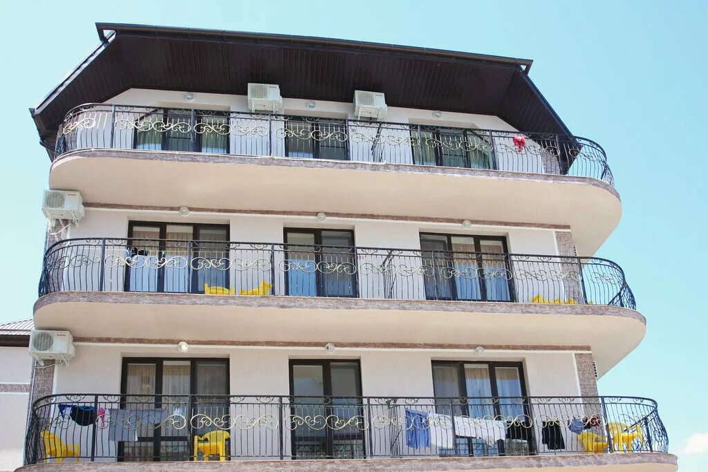 Дива джемете. Гостевой дом дива пионерский. Гостевой дом дива витязево. Анапа джемете гостевой дом дива. Джемете диво дивное гостевой.