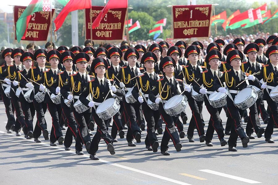 9 мая в минске. Парад в Беларуси. Парад Победы в Минске. Армия Белоруссии парад. Парад Беларуси в Минске.