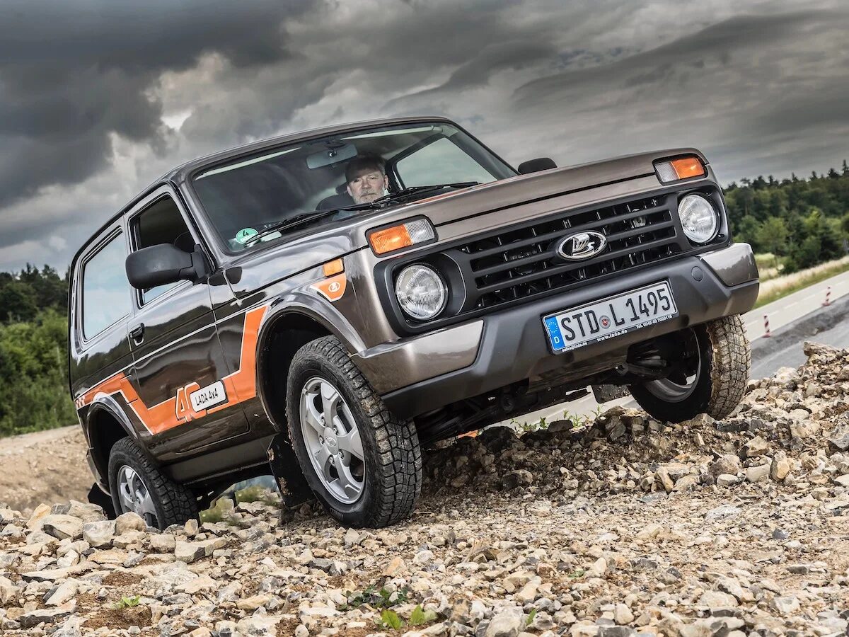 Lada 4x4 bronto. 4x4 12. Toyota 4x4 jeep. 4x4 12. Лада нива 4х4 21213.