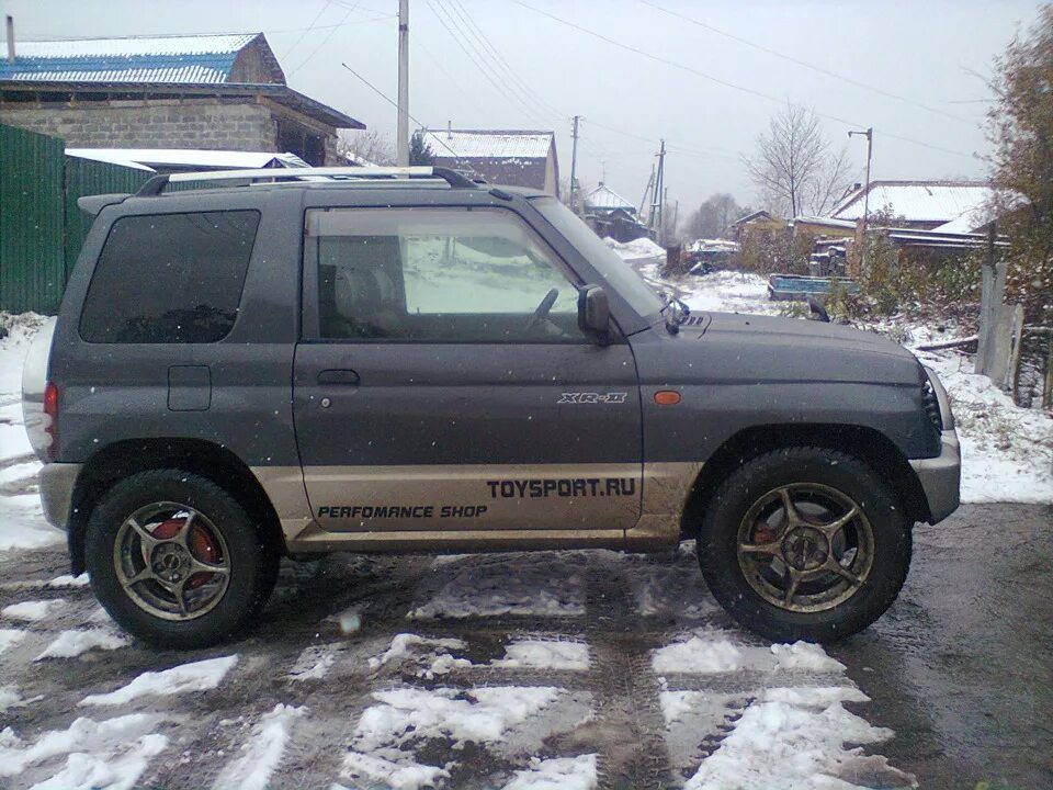 Pajero Mini 215 75 15. Mitsubishi Pajero Mini шины. Pajero Mini 185/65/15. Паджеро 88.