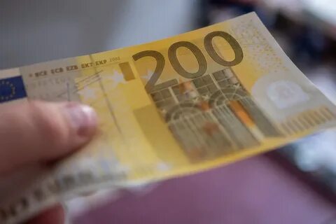 Продать 200 евро
