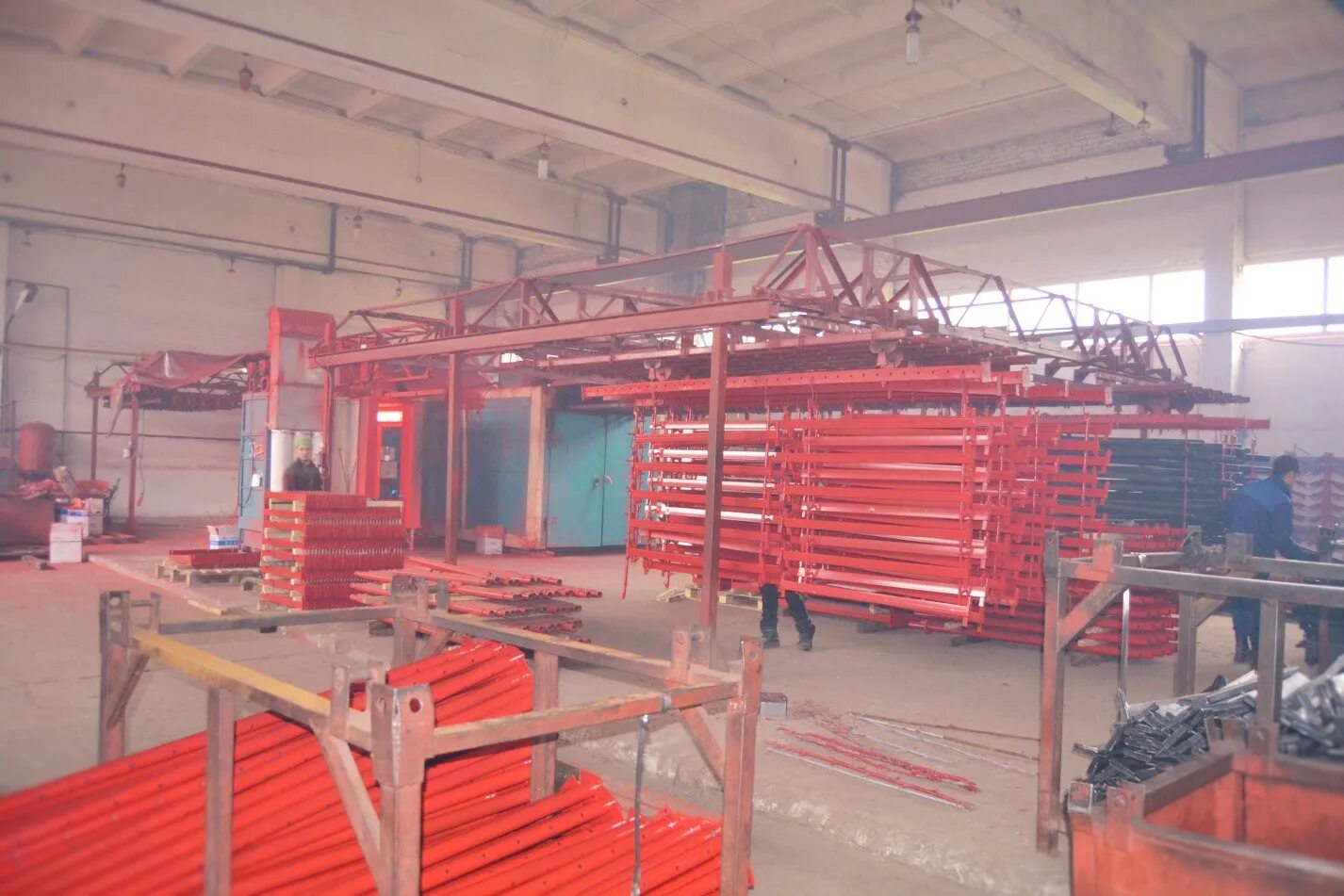 завод базис калуга. опалубка перекрытий клиновидные. базис логотип. базис холдинг. базис салон логотип.