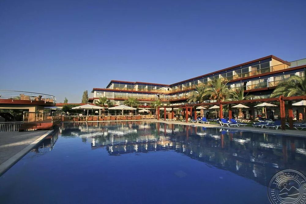 Ocean hotel 4. Медблю кремасти. blue ocean. 4 blue. ex blue.