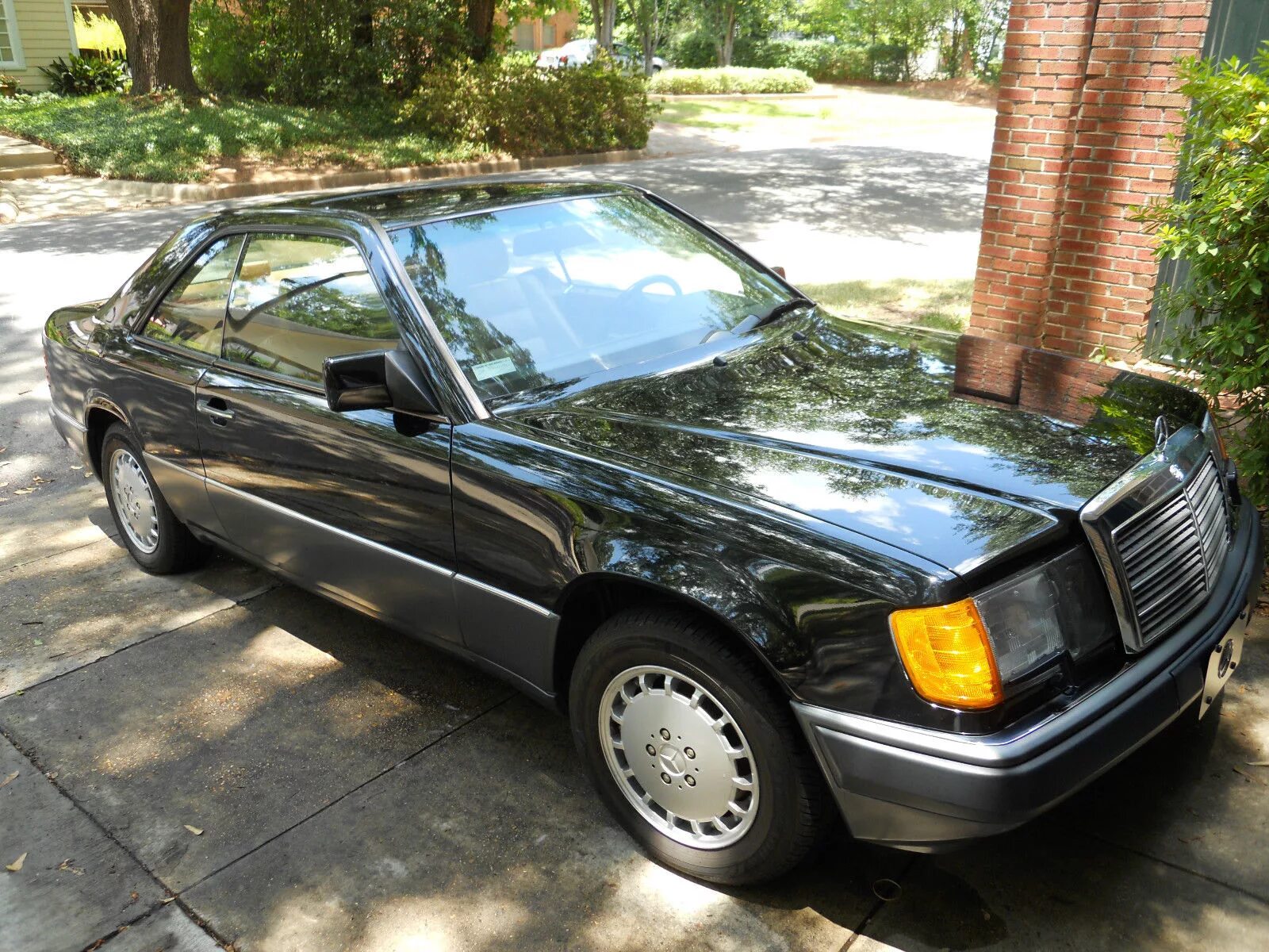 Mercedes 1992. Mercedes 300 1992. Mercedes Benz 1992. Mercedes 300ce. Mercedes 300ce купе.