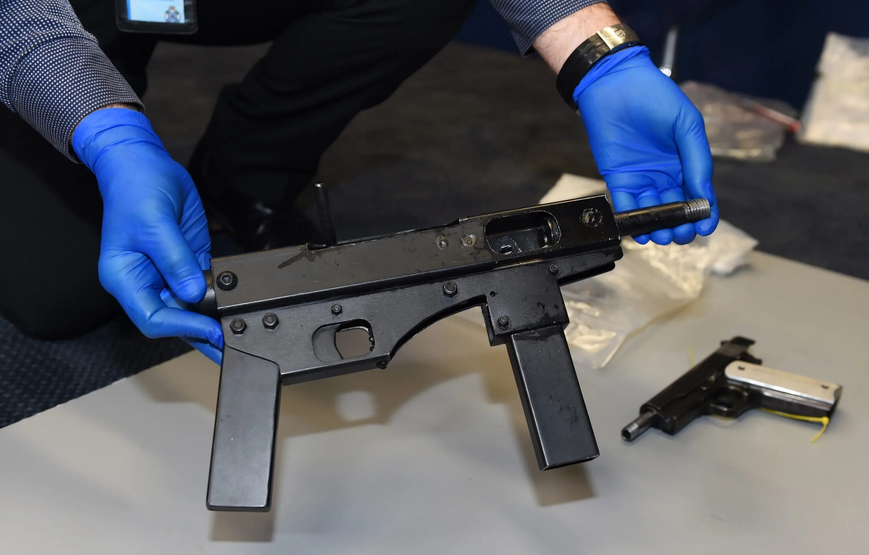 Как пользоваться gun gun