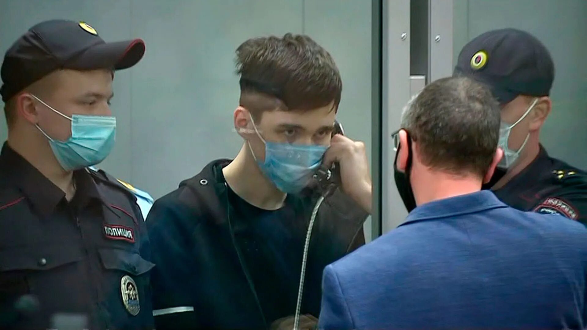 Подсудимый в суде. Какое вынесли. Вердикт присяжных заседателей. Прокуратура задержание. Суд над сутенерами.