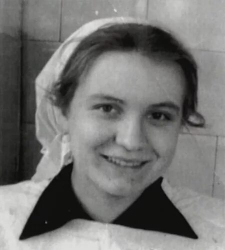 Жена ковали. Жена юрия левитанского. Жена ковали. Жена ковали. Жена ковали.