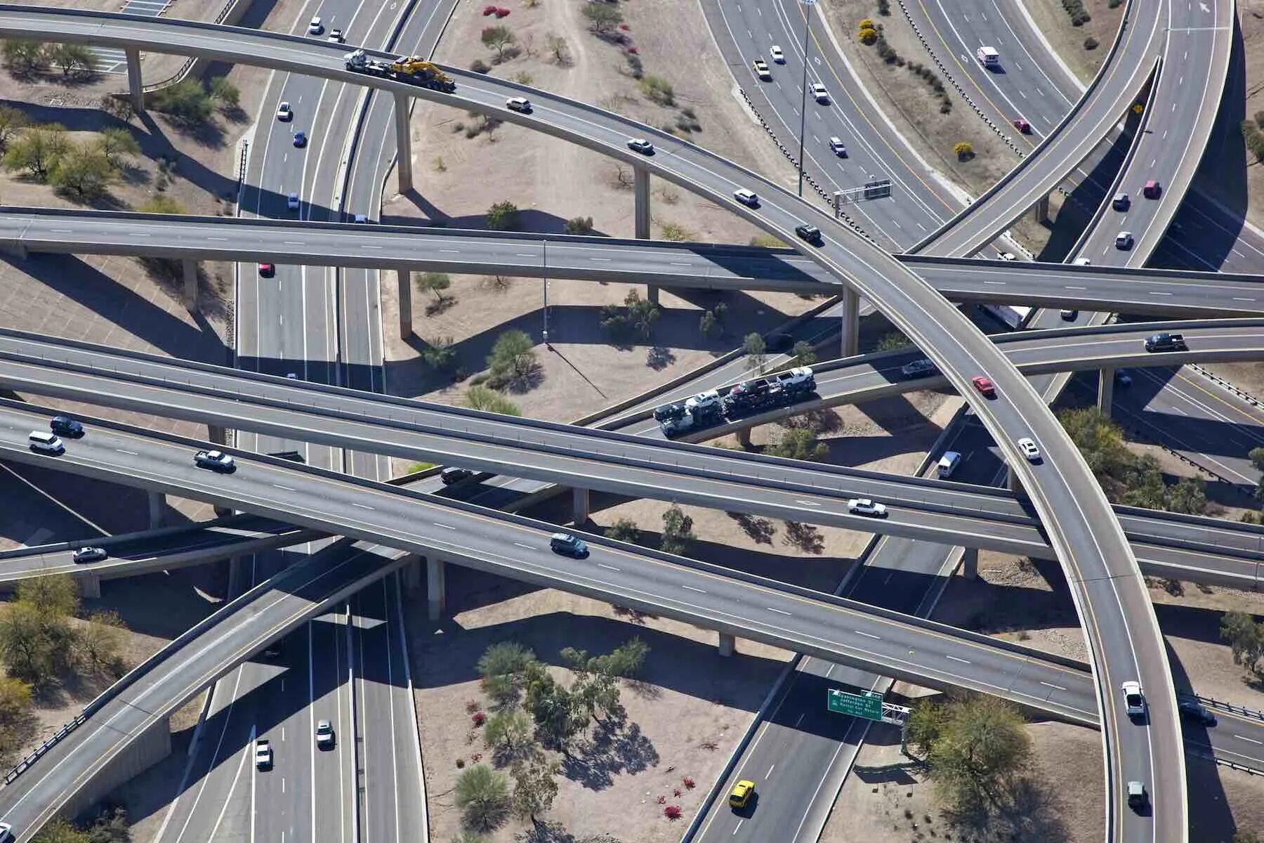 Система межштатных автомагистралей США. Скоростные автомагистрали между Штатами США. Лос Анджелес автомагистраль. Хайвей скоростная трасса США. Дорога шоссейного типа как называется