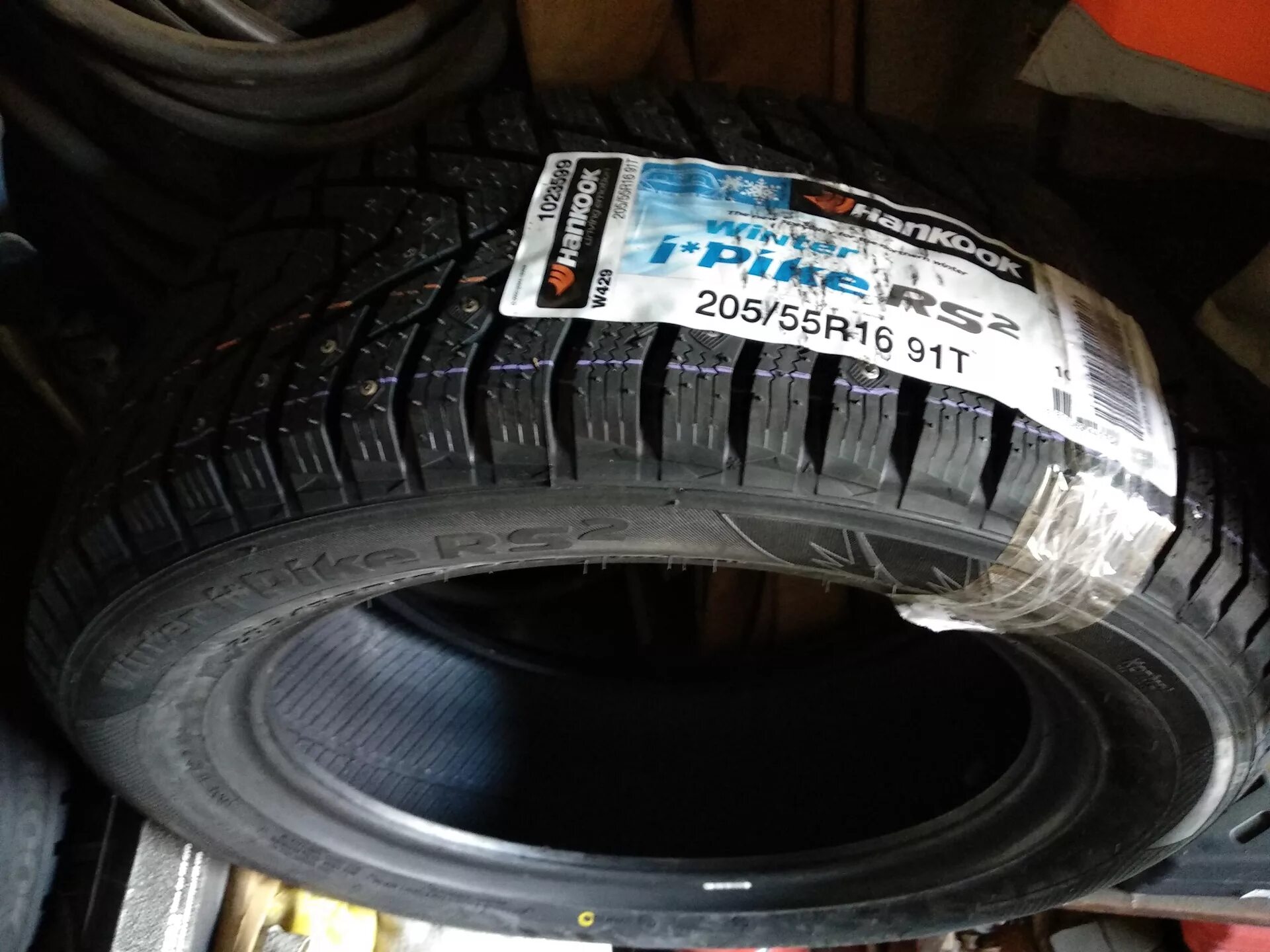 Шины 205 55 r16 екатеринбург купить. Hankook Winter i'Pike rs2 w429 205/55 r16. Hankook Winter i Pike rs2 205/55 r16. Hankook Winter i`Pike rs2 (w429) 205/55 r16 91t. Шины Hankook зимние 205/55 r16.