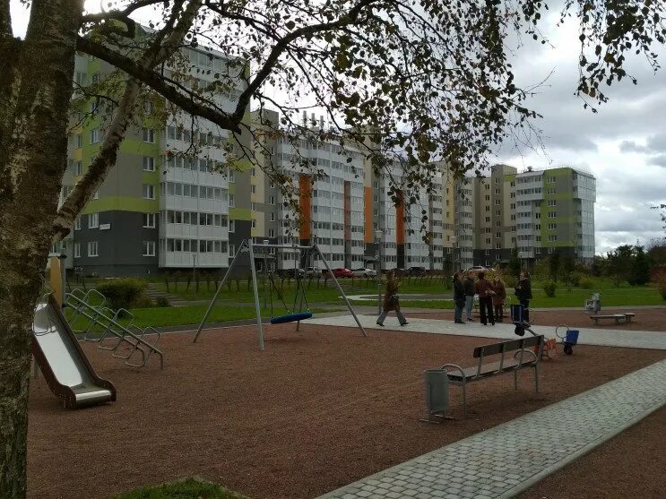 Жк белый сад планировки. Белый сад калининград. Жк белый сад калининград. Калининград улица генерала галицкого дом 24. Жк нахимовский квартал калининград.