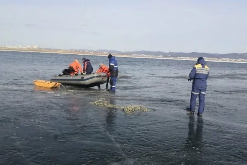 Утонула 25. Тело утопшего в Онежском озере.