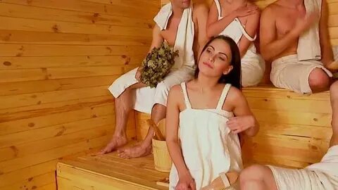 Супруги в русской бане
