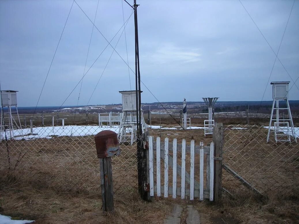 станция петрунь. метеорологическая станция елецкая в коми. метеостанция елец. метеостанция елец. площадка метеостанция.