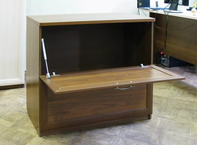 Сундук для постельного белья с верхней крышкой. Комод для одеял. Бельевица с откидной дверцей тмтб-3 производитель. Комод для одеял. Тумба с откидной крышкой 590х370х856.