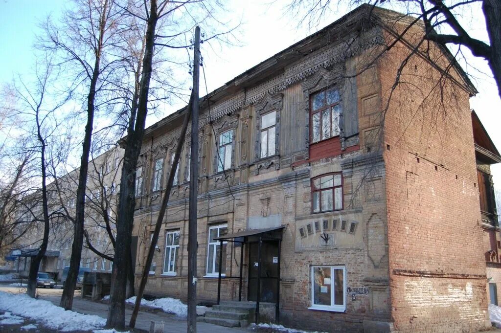 Матросова 13 пермь. Дом матросова, 13 пермь. пермь здание речного училища.