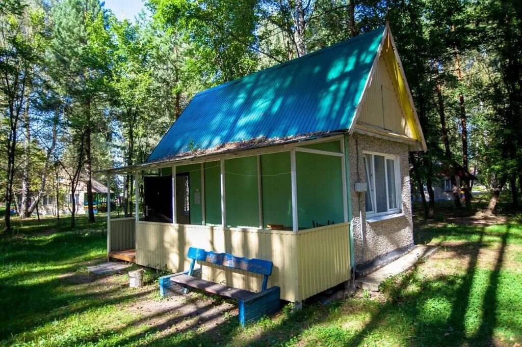 Гостевой комплекс "Green Island" п. Волчанец