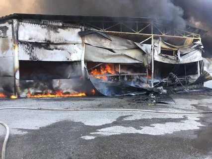 Пожар на складе потушили