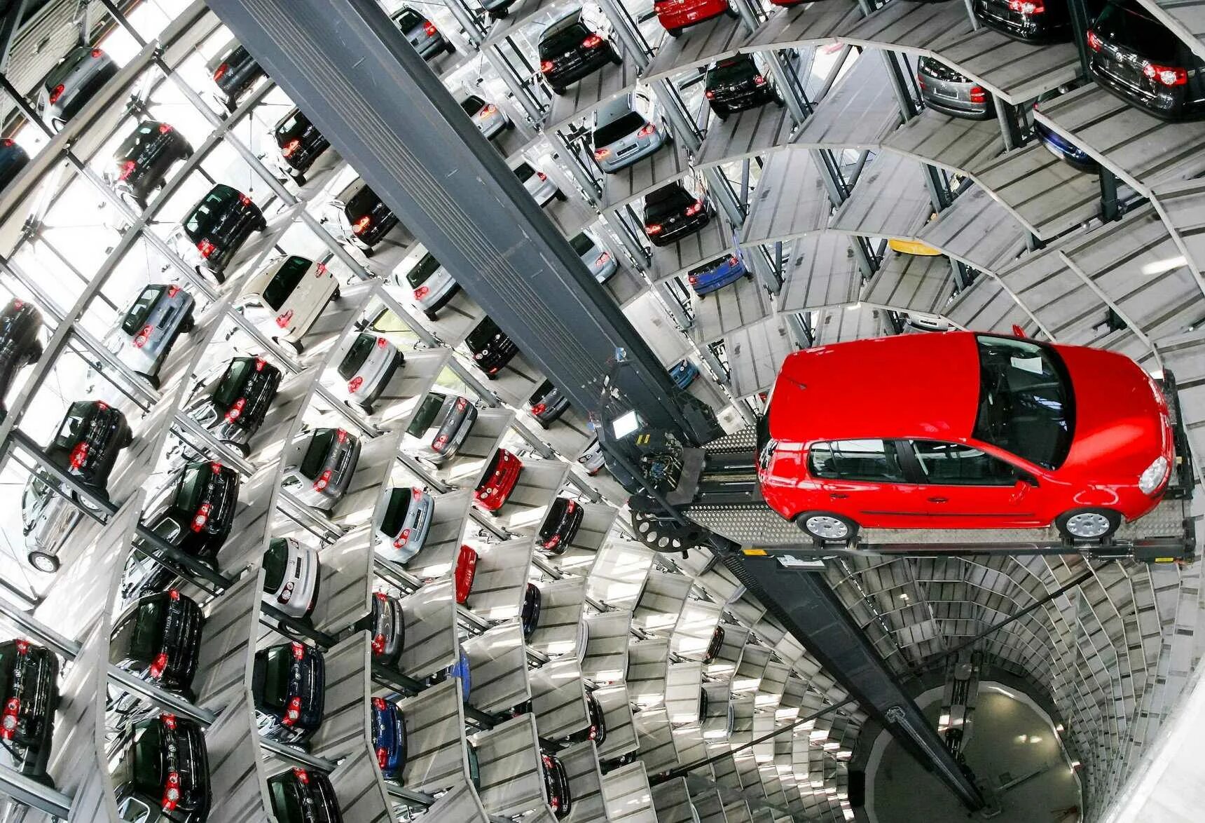 Паркинг как продавать машины. Парковка volkswagen autostadt. многоэтажные парковки для автомобилей. машина в паркинге. современная парковка для автомобилей.