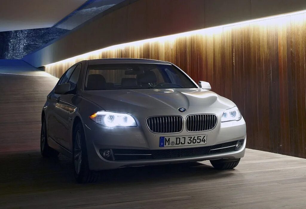 бмв 5 2011. Bmw 5 седан 2011. Bmw 5 2011. бмв 5 2011 год. Bmw 5 2011.