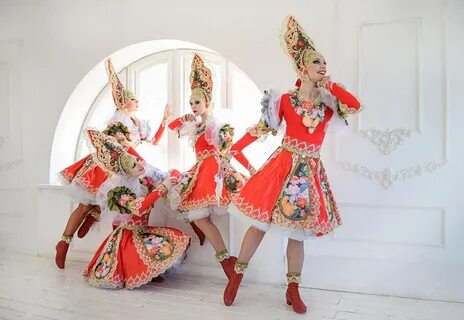 Танец в кокошниках