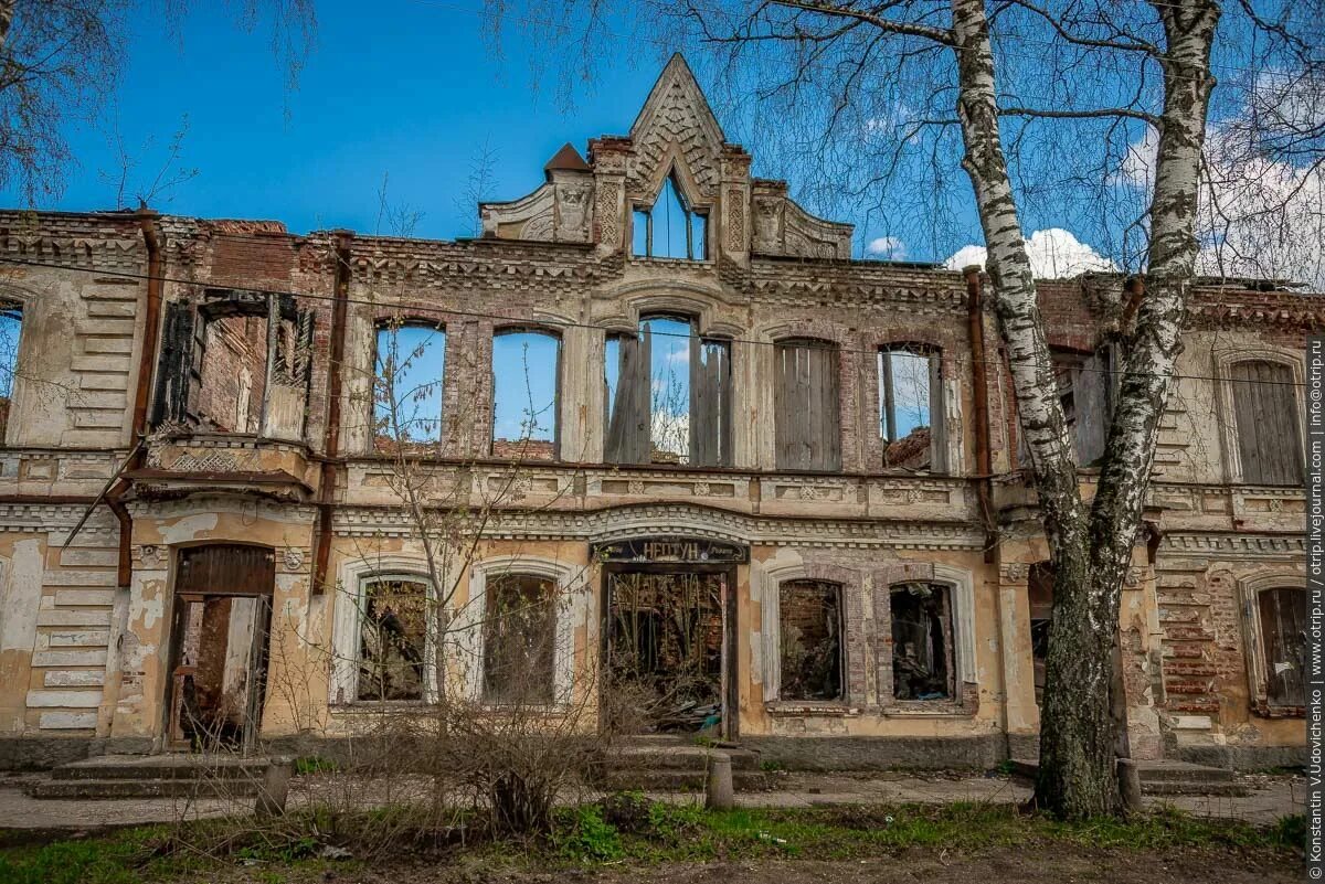 Прогноз на 14 дней осташков. Осташков развалины. осташков дом купца гуляева. купеческий дом в осташкове. руины осташкова.