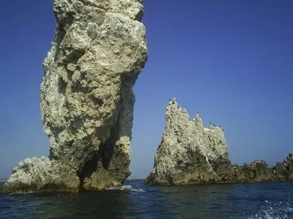 Скала корабль